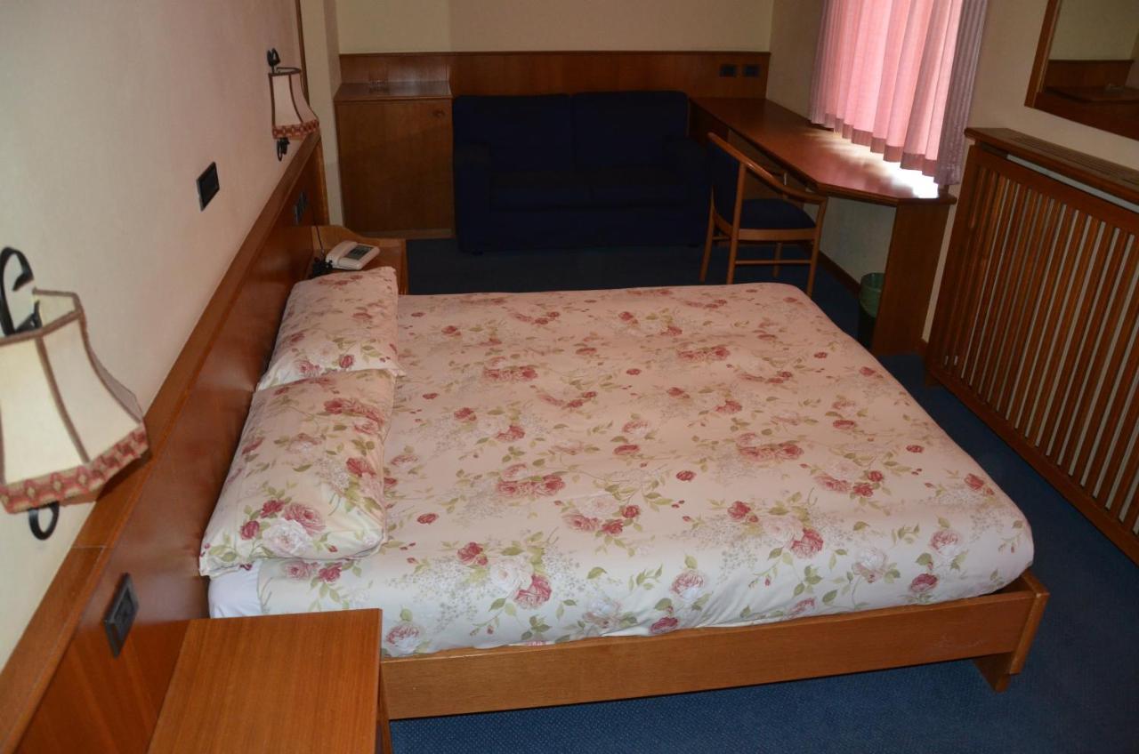 Hotel Victoria Livigno Szoba fotó