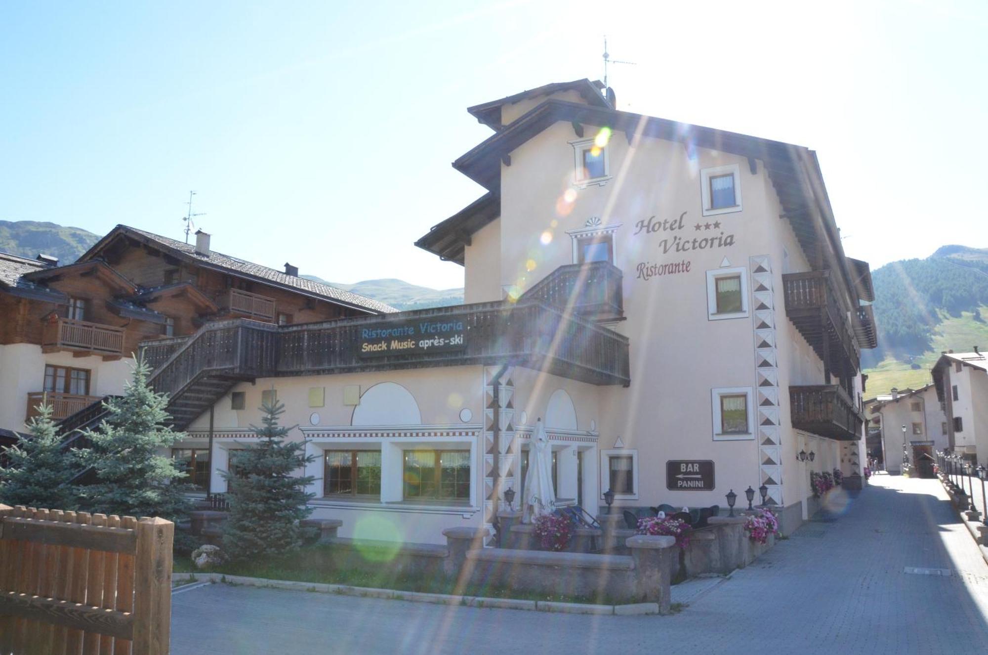 Hotel Victoria Livigno Kültér fotó